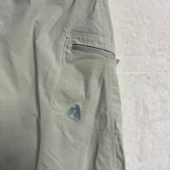 Eddie‎ Bauer First Ascent Womens Capri Pants 8 Hiking Pumice Beige Lightweight - Picture 3 of 13